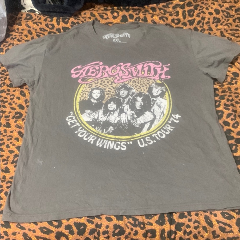 Gray Short Sleeve Graphic Tee